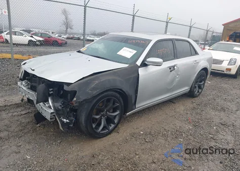 2021 Chrysler 300 300S z USA, uszkodzony, nr VIN 2C3CCABG4MH550120